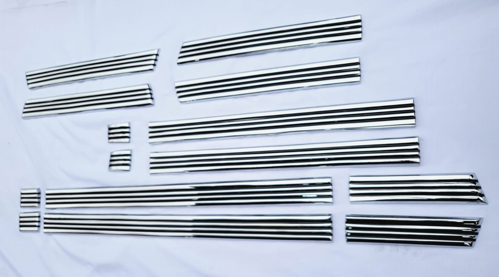 Frisos Caixa De Ar Lateral F100 Americana Bronco